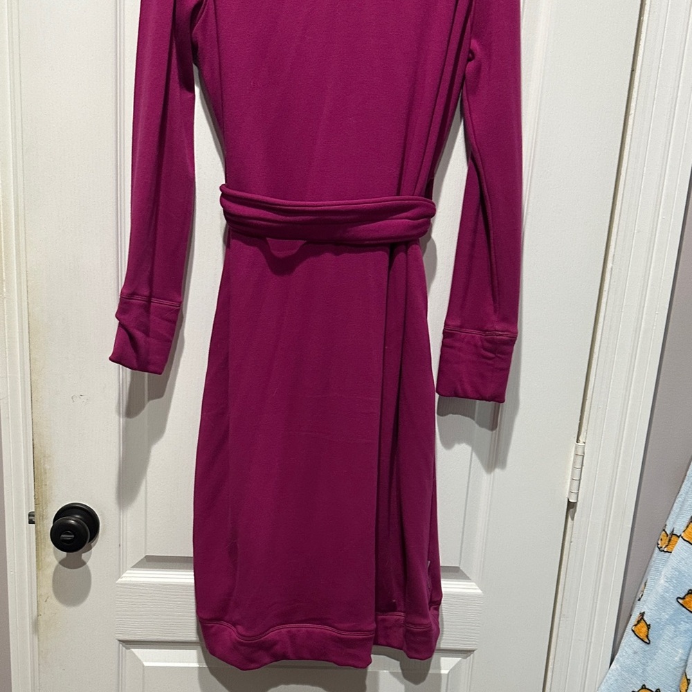 UGG Women's Fuchsia and Light Pink Robe - Picture 5 of 5